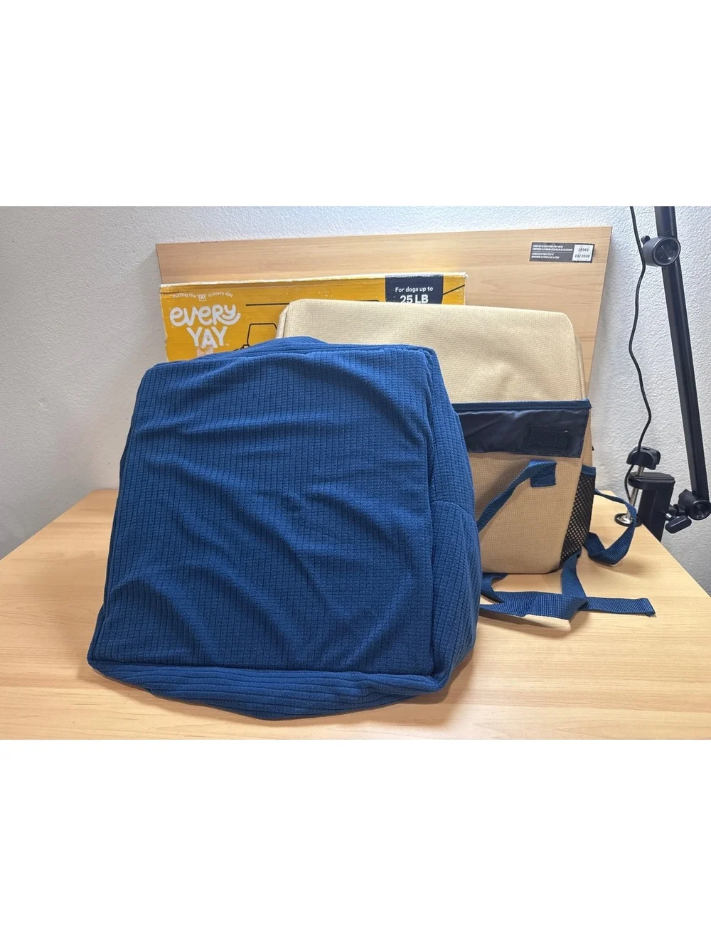 Road Trippin' Car Booster Seat - For 25lb pets
